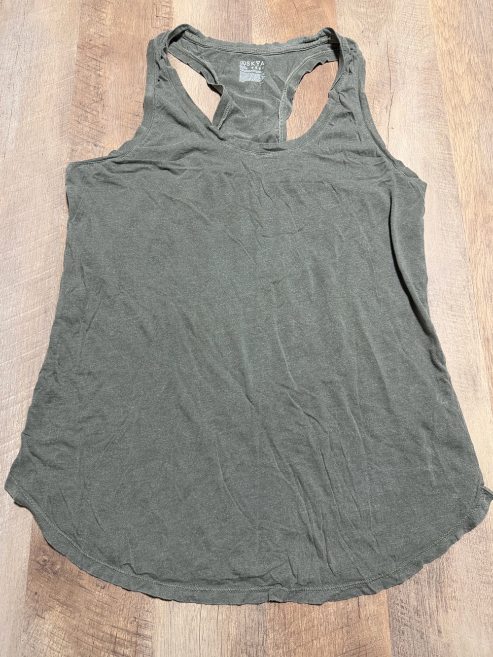 ASKYA Olive Green Racerback Athletic Tank Top Women’s Medium